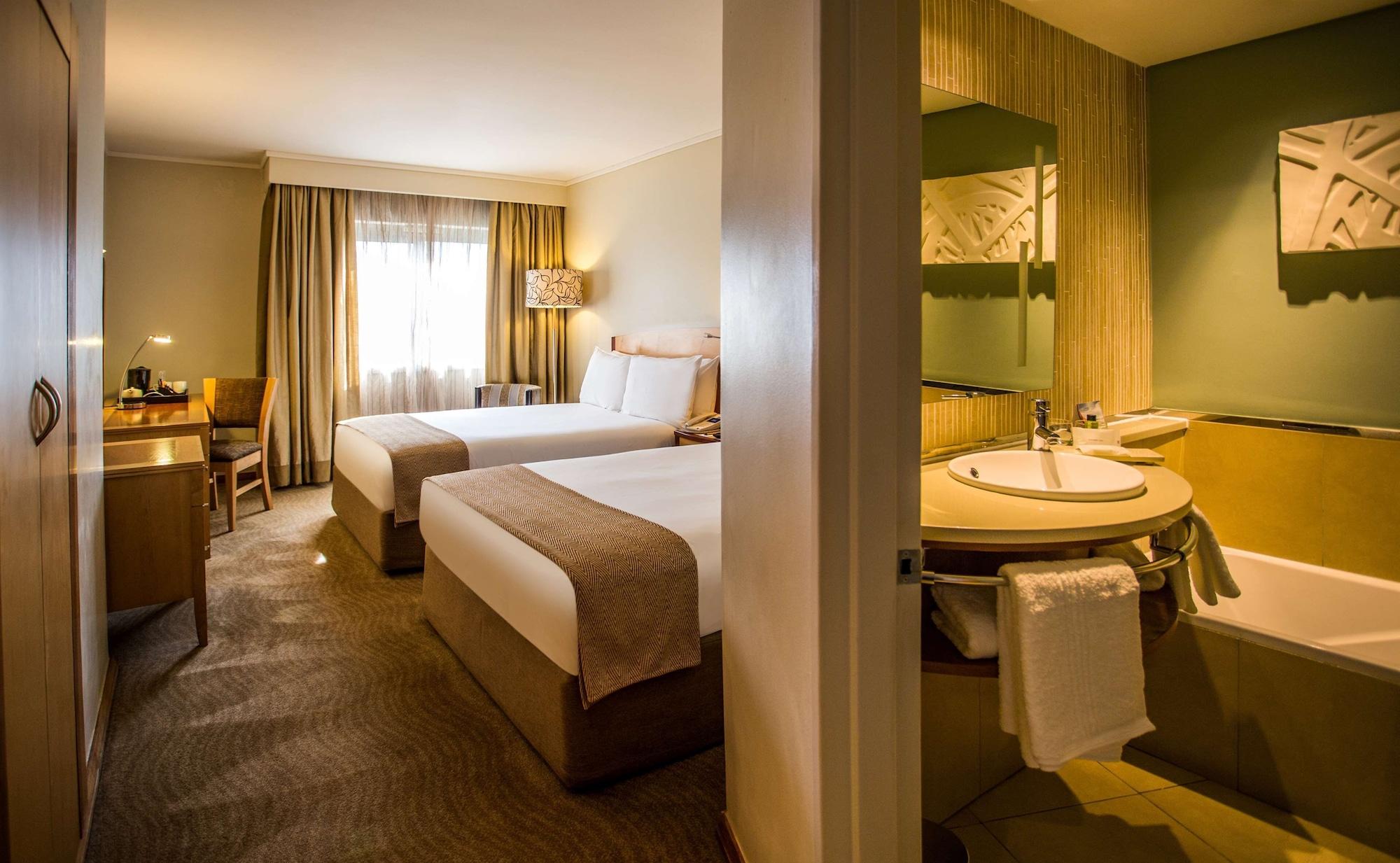 Garden Court Eastgate Hotel Johannesburg Bagian luar foto