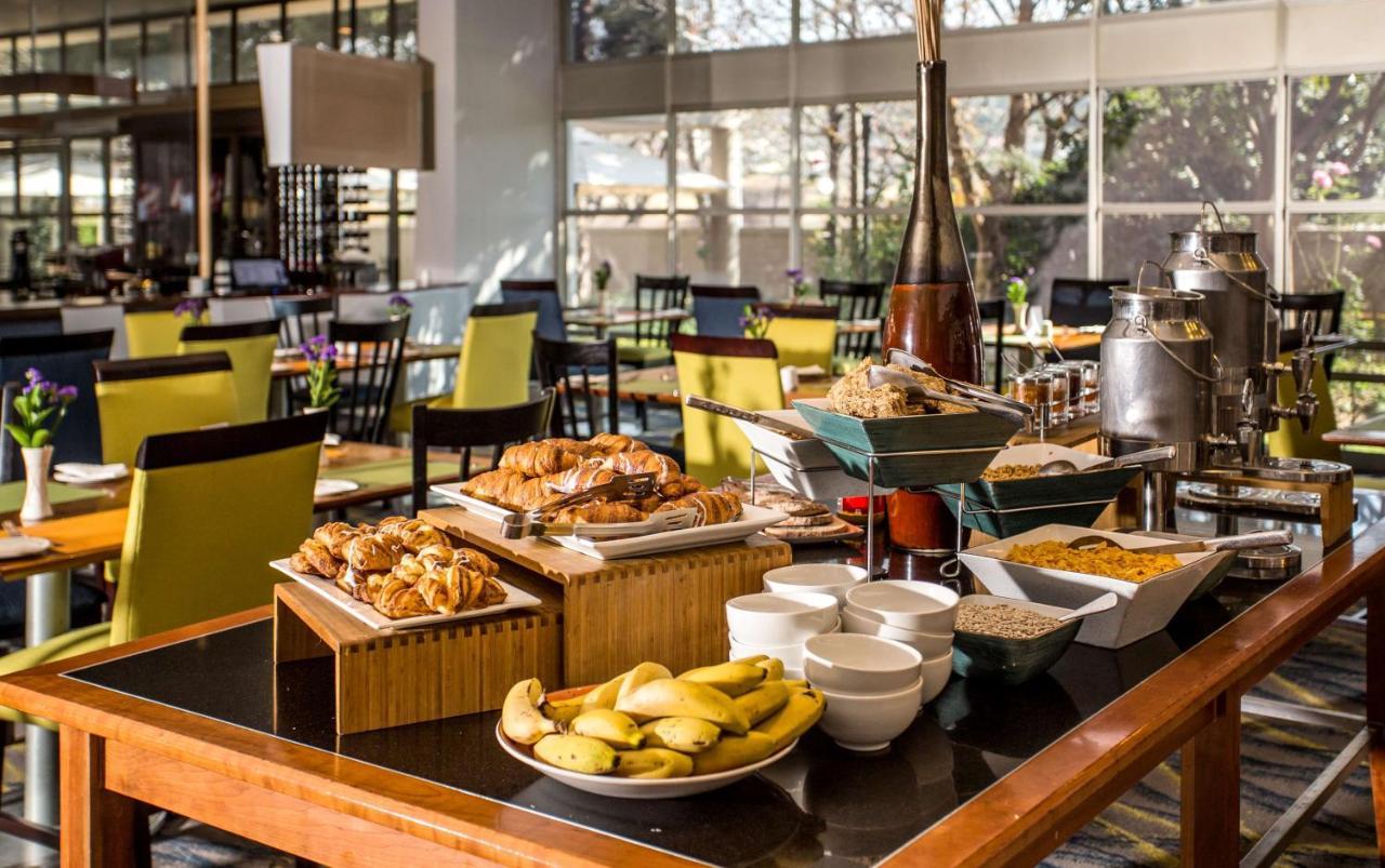 Garden Court Eastgate Hotel Johannesburg Bagian luar foto